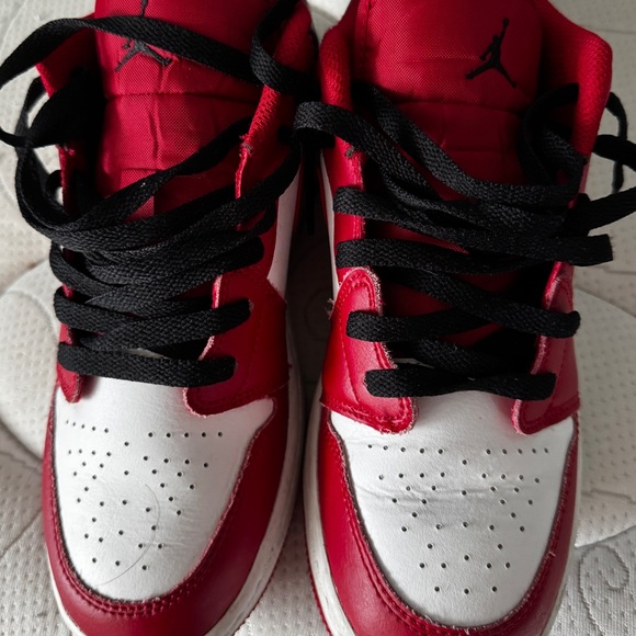 Air Jordan 1 low (GS) - Picture 2 of 4